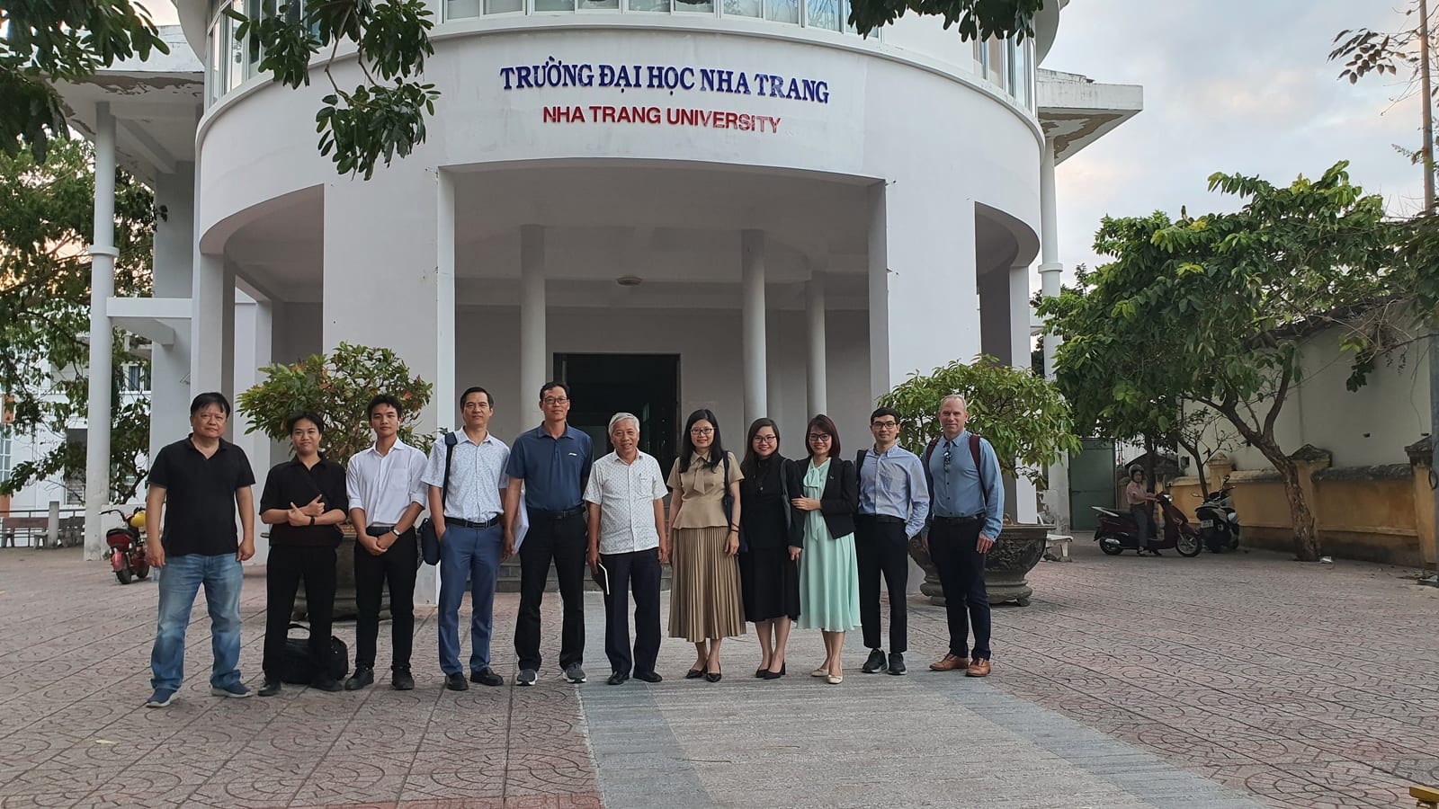 Expert collaboration meeting at Nha Trang University
